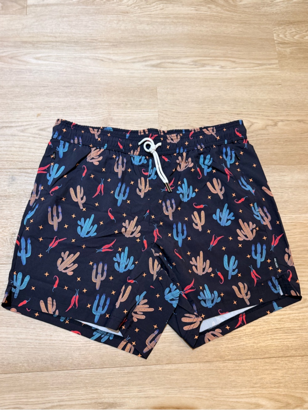 CKIVTNO Men’s Performance Swim Shorts XL Black Multicolor Cactus Peppers